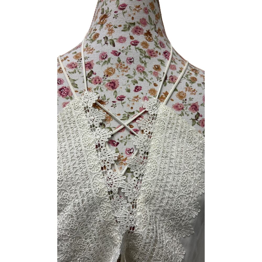 🤍 WAYF Lace Trim Halter Top M – Cream Boho Festival Y2K Cami - Picture 3 of 6